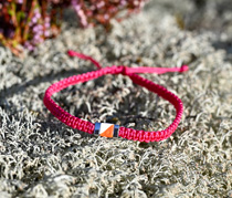 Fjanart armband i tyg, cerise med orienteringsskärm